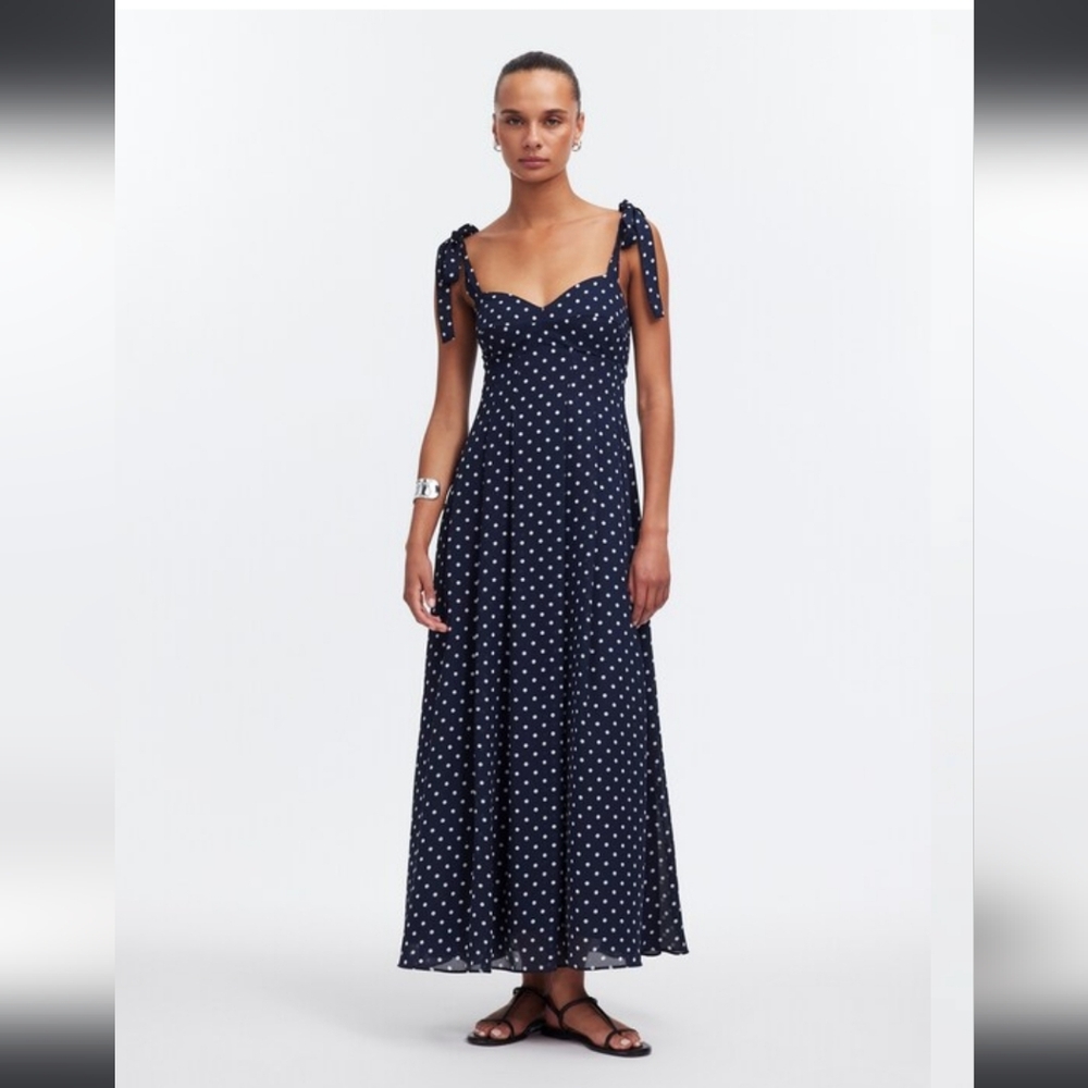 Pleated Sweatheart Midi Dress In Polka Dot